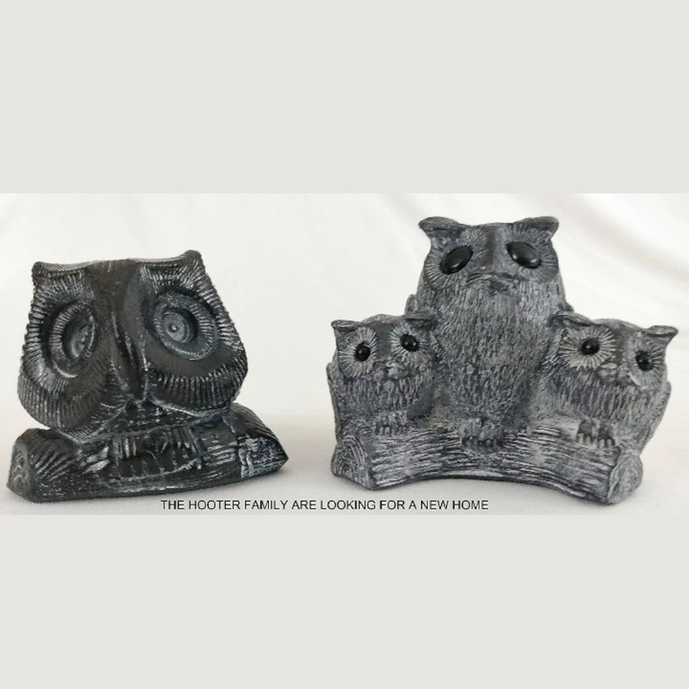 Vintage Hand Carved Owl Family Figures VGC